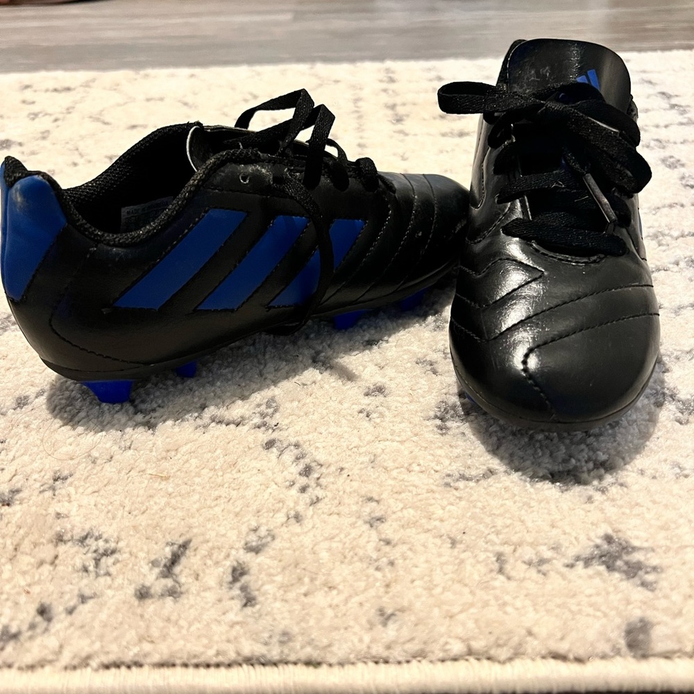 Adidas boys soccer cleats